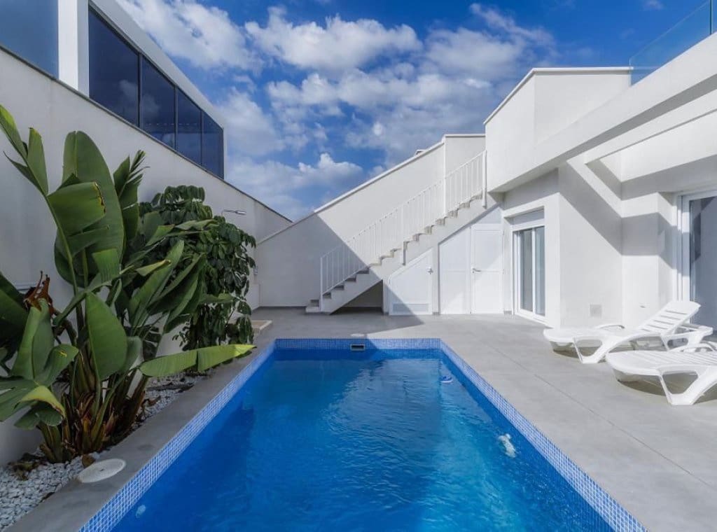 3 soveværelse Byhus til leje i Los Montesinos med swimmingpool - € 2.000 (Ref: 9146615)