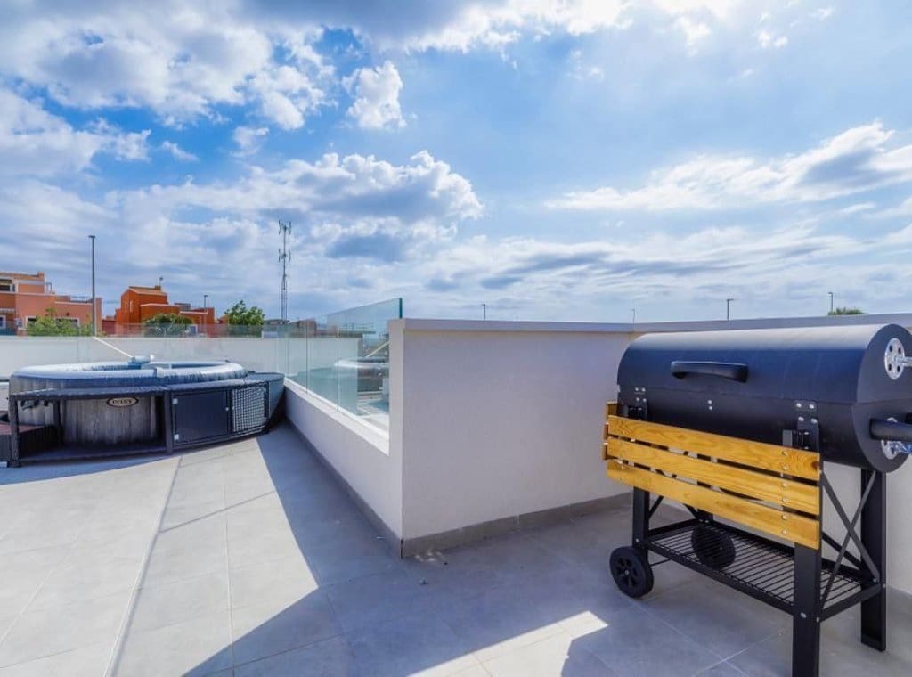 3 soveværelse Byhus til leje i Los Montesinos med swimmingpool - € 2.000 (Ref: 9146615)