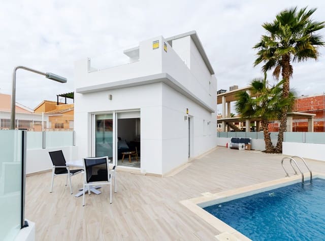 3 soveværelse Byhus til salg i El Chaparral - La Siesta - La Torreta, Torrevieja med swimmingpool - € 385.000 (Ref: 9146616)