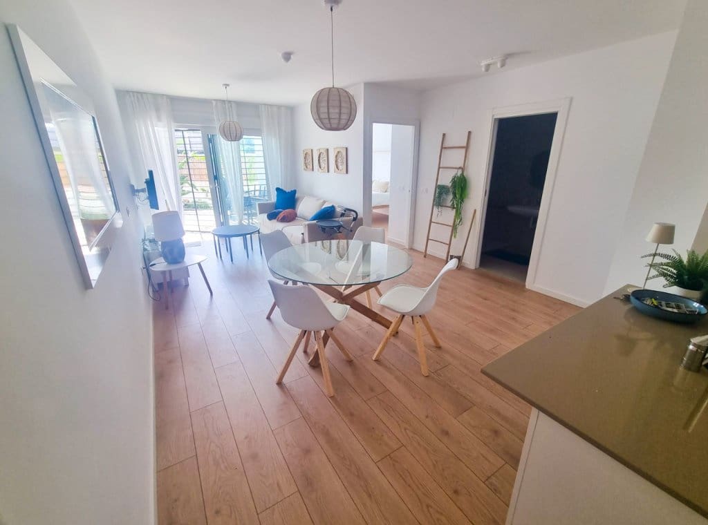 Villa/Maison de 2 chambres à louer à Pilar de la Horadada avec piscine - 2 000 € (Ref: 9146621)