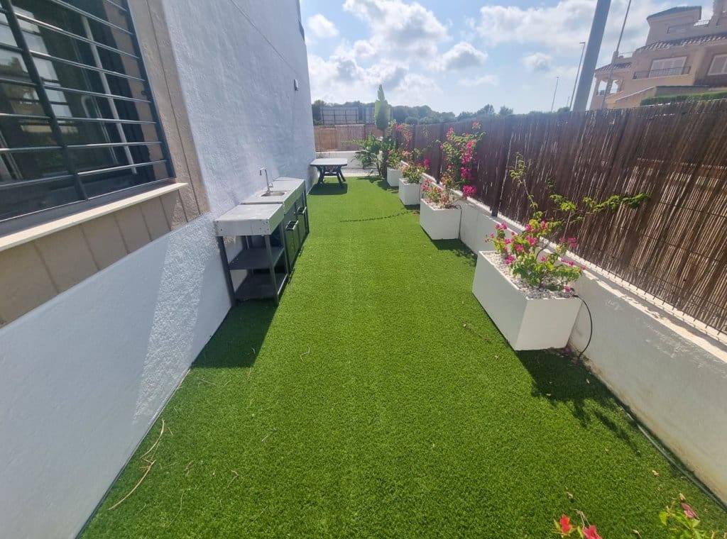 Villa/Maison de 2 chambres à louer à Pilar de la Horadada avec piscine - 2 000 € (Ref: 9146621)