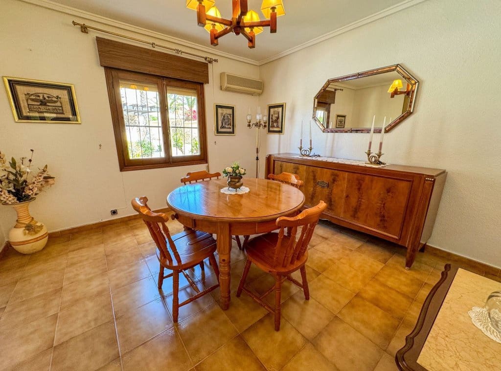 3 bedroom Villa for rent in Ciudad Quesada with pool garage - € 2,000 (Ref: 9148747)