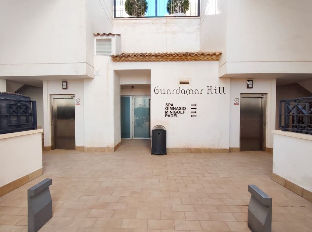 3 sypialnia Penthouse do wynajęcia w Guardamar del Segura z basenem garażem - 2 000 € (Ref: 9151587)