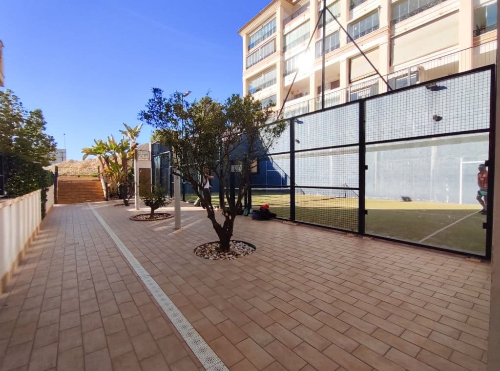 3 sypialnia Penthouse do wynajęcia w Guardamar del Segura z basenem garażem - 2 000 € (Ref: 9151587)