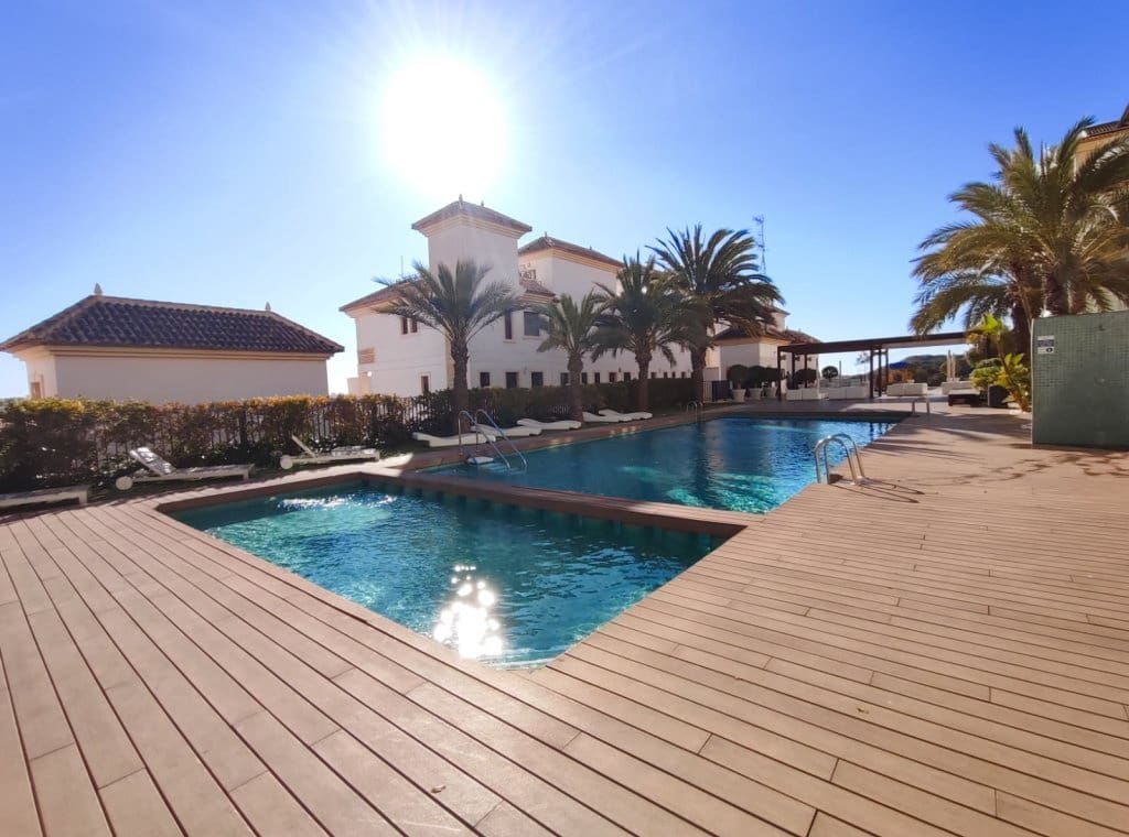 3 sypialnia Penthouse do wynajęcia w Guardamar del Segura z basenem garażem - 2 000 € (Ref: 9151587)