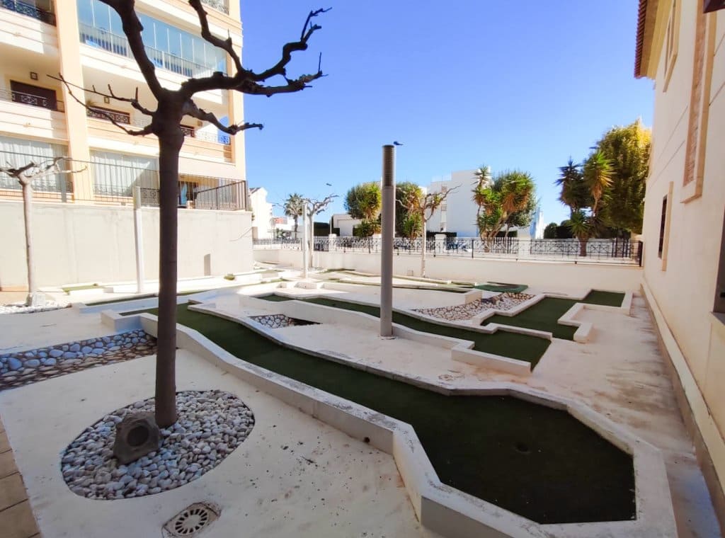 3 sypialnia Penthouse do wynajęcia w Guardamar del Segura z basenem garażem - 2 000 € (Ref: 9151587)