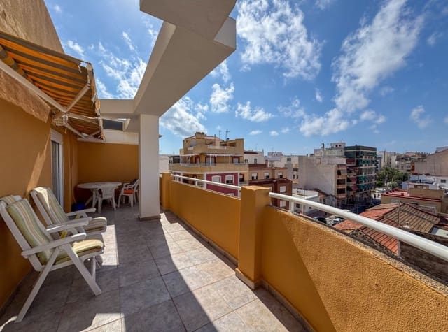 2 soveværelse Penthouse til leje i Gaspar Perelló, Torrevieja - € 850 (Ref: 9151588)