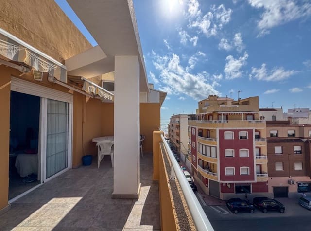 2 soveværelse Penthouse til leje i Gaspar Perelló, Torrevieja - € 850 (Ref: 9151588)