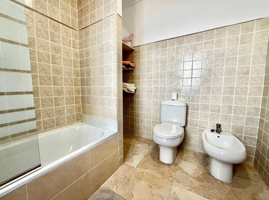 3 makuuhuone Huoneisto vuokrattavana paikassa Cabo Roig mukana uima-altaan - 1 300 € (Ref: 9151589)