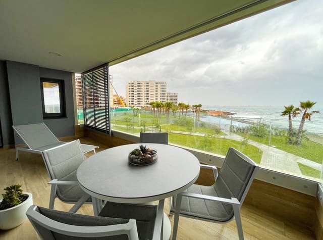 Piso de 2 habitaciones en Punta Prima, Orihuela en alquiler con piscina garaje - 2.200 € (Ref: 9159128)