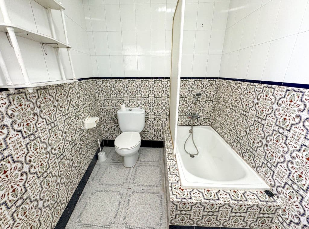 3 soveværelse Lejlighed til leje i Torrevieja - € 550 (Ref: 9163308)
