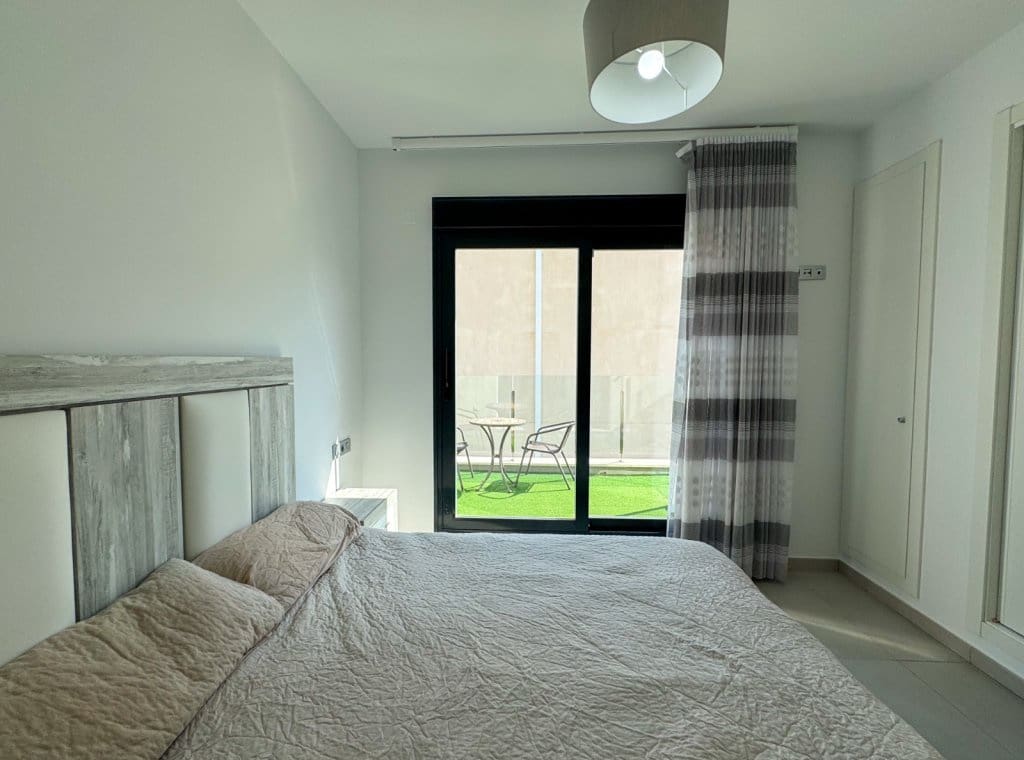 3 bedroom Villa for rent in Villamartin with pool - € 1,800 (Ref: 9170942)