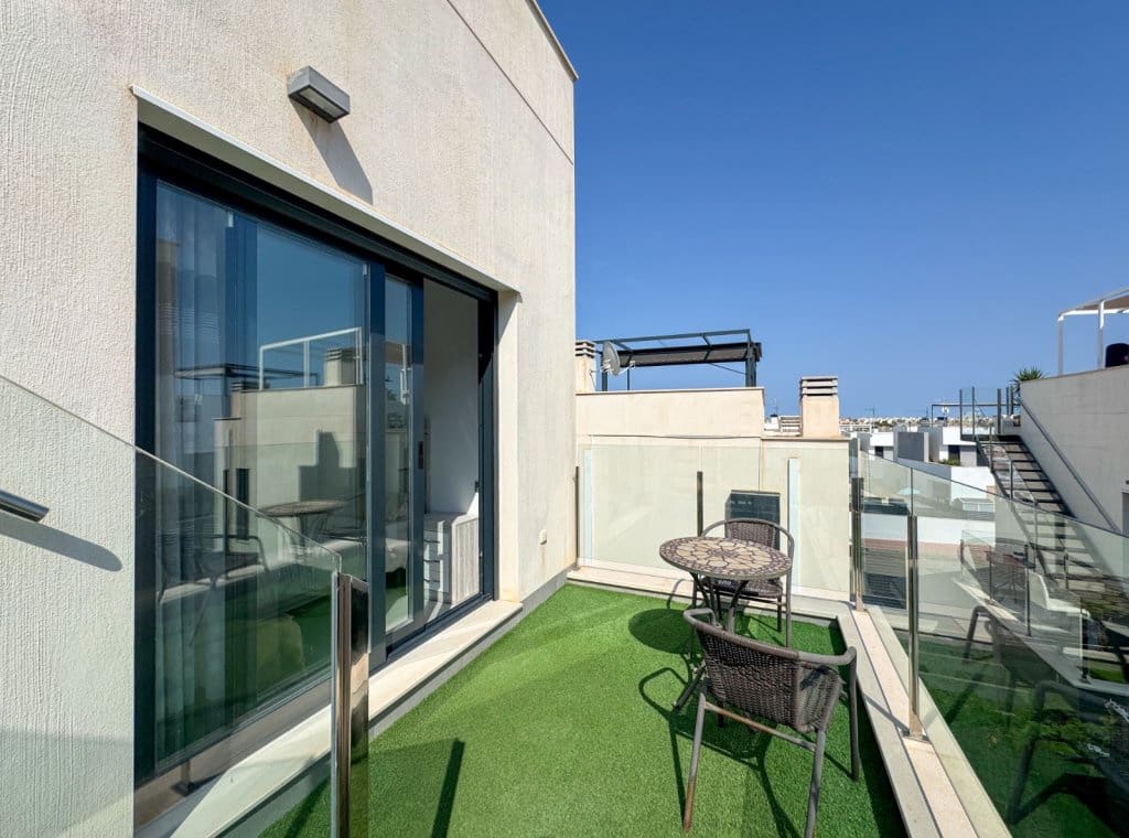 3 bedroom Villa for rent in Villamartin with pool - € 1,800 (Ref: 9170942)