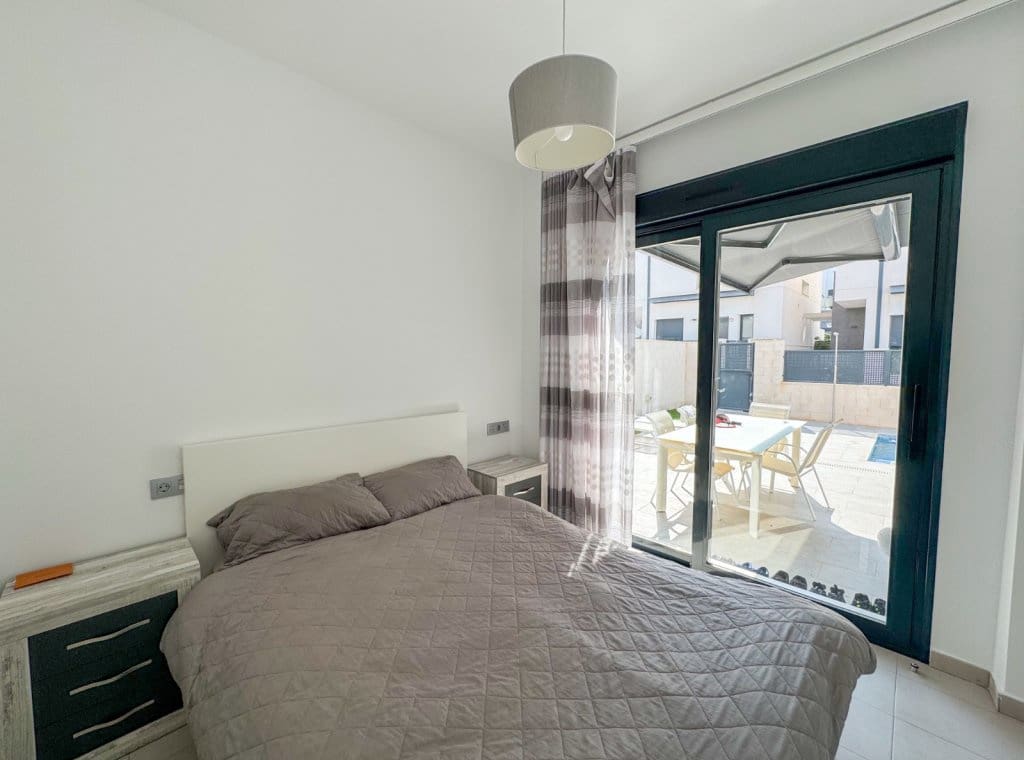 3 bedroom Villa for rent in Villamartin with pool - € 1,800 (Ref: 9170942)