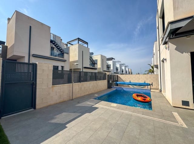 3 soveværelse Villa til leje i Villamartin, Orihuela med swimmingpool - € 2.000 (Ref: 9170942)