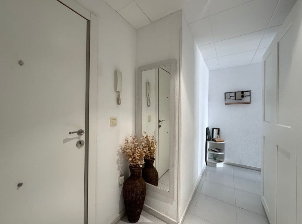 1 Zimmer Apartment zu vermieten in Torrevieja mit Pool Garage - 600 € (Ref: 9180698)