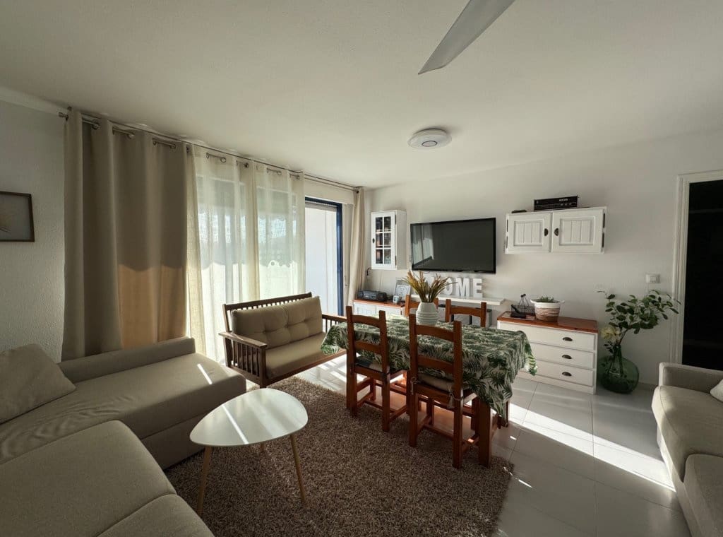 1 Zimmer Apartment zu vermieten in Torrevieja mit Pool Garage - 600 € (Ref: 9180698)