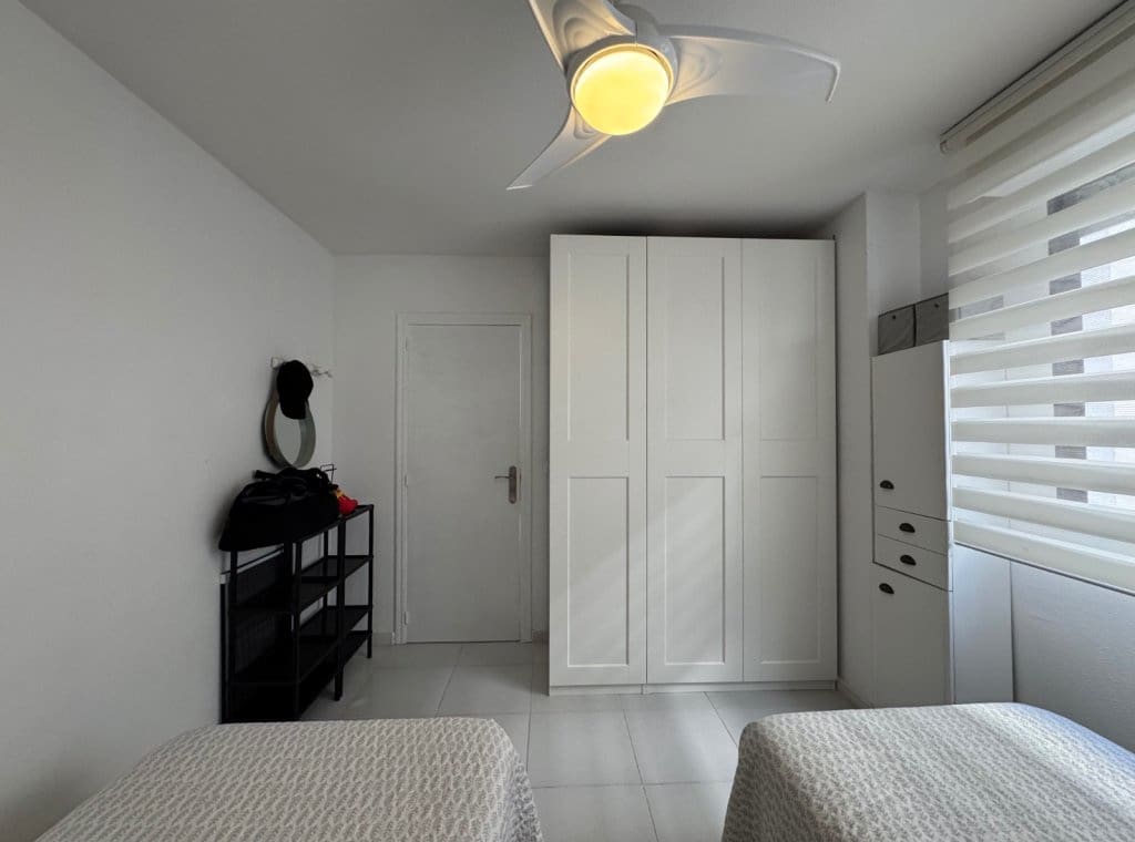 1 Zimmer Apartment zu vermieten in Torrevieja mit Pool Garage - 600 € (Ref: 9180698)