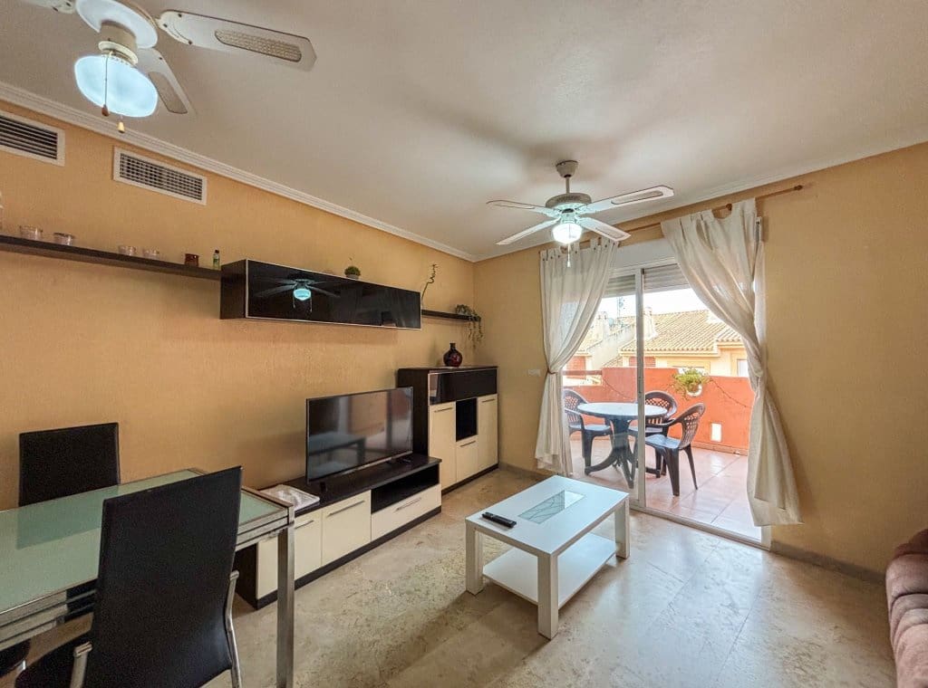 2 makuuhuone Ranta-asunto vuokrattavana paikassa Dehesa de Campoamor mukana uima-altaan - 945 € (Ref: 9186554)