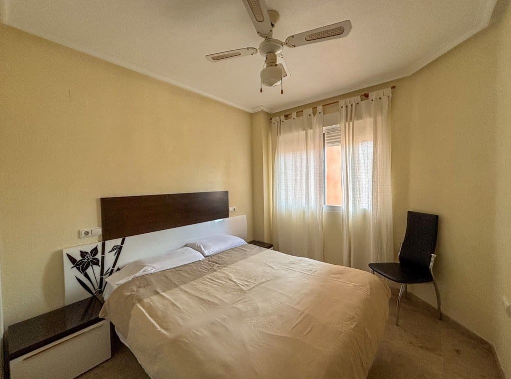 2 makuuhuone Ranta-asunto vuokrattavana paikassa Dehesa de Campoamor mukana uima-altaan - 945 € (Ref: 9186554)