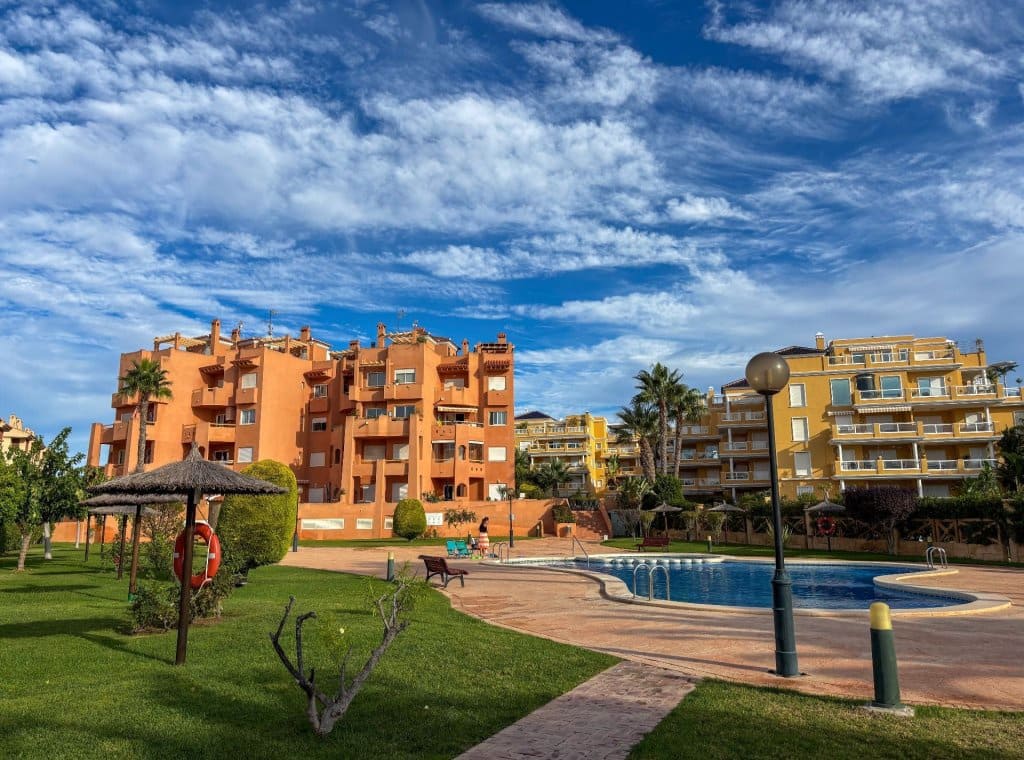 2 makuuhuone Ranta-asunto vuokrattavana paikassa Dehesa de Campoamor mukana uima-altaan - 945 € (Ref: 9186554)