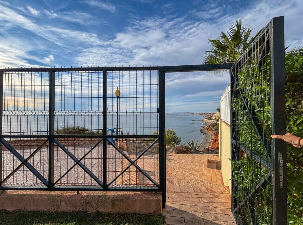 2 makuuhuone Ranta-asunto vuokrattavana paikassa Dehesa de Campoamor mukana uima-altaan - 945 € (Ref: 9186554)