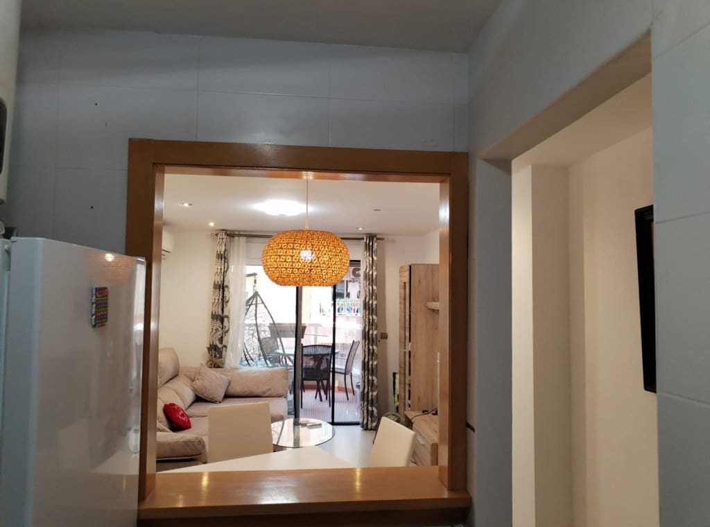 Apartamento de 2 habitaciones en Torrevieja en alquiler - 975 € (Ref: 9196325)