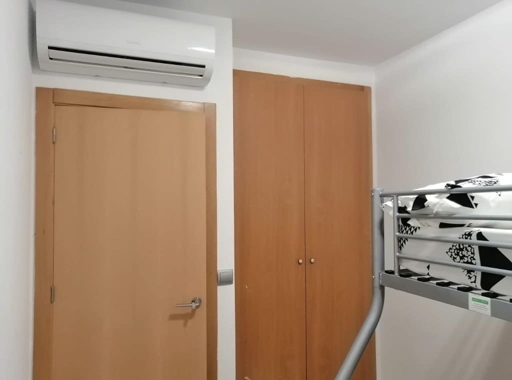 Apartamento de 2 habitaciones en Torrevieja en alquiler - 975 € (Ref: 9196325)