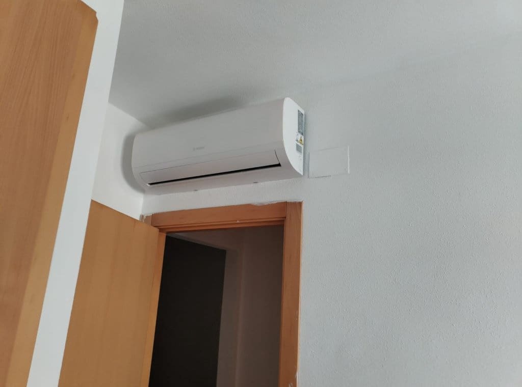 Apartamento de 2 habitaciones en Torrevieja en alquiler - 975 € (Ref: 9196325)