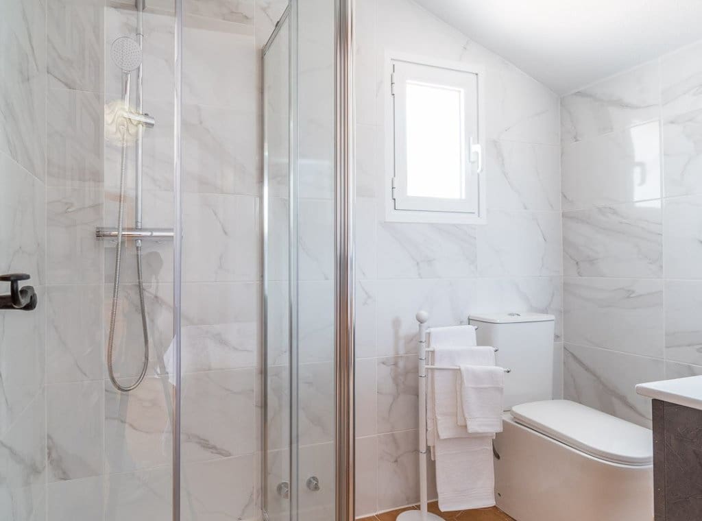 3 soveværelse Villa til leje i Villamartin med swimmingpool - € 1.600 (Ref: 9197382)