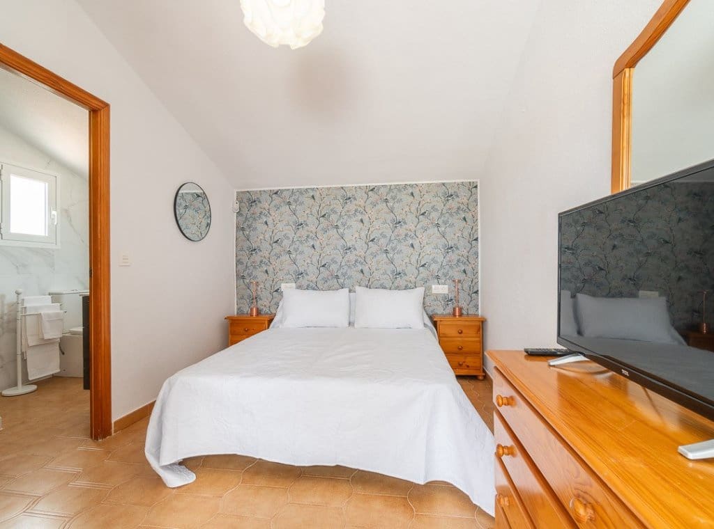 3 soveværelse Villa til leje i Villamartin med swimmingpool - € 1.600 (Ref: 9197382)