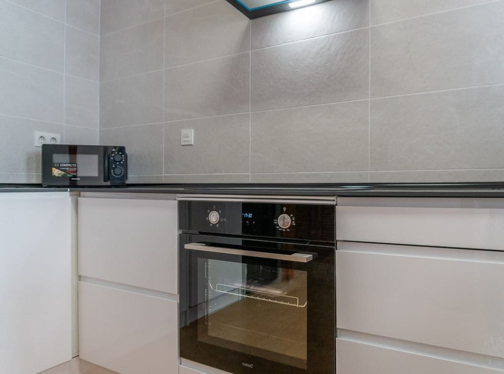 3 soveværelse Villa til leje i Villamartin med swimmingpool - € 1.600 (Ref: 9197382)