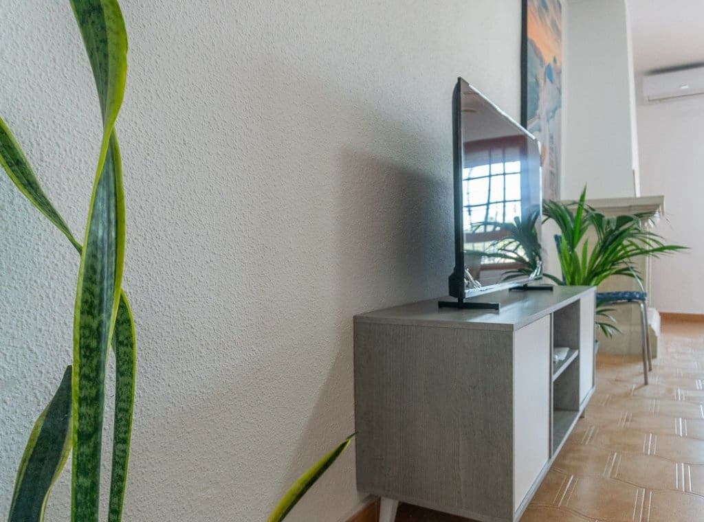 3 soveværelse Villa til leje i Villamartin med swimmingpool - € 1.600 (Ref: 9197382)