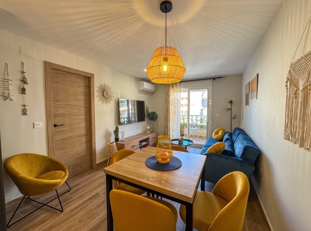 2 soverom Leilighet til leie i Torrevieja - € 875 (Ref: 9200199)