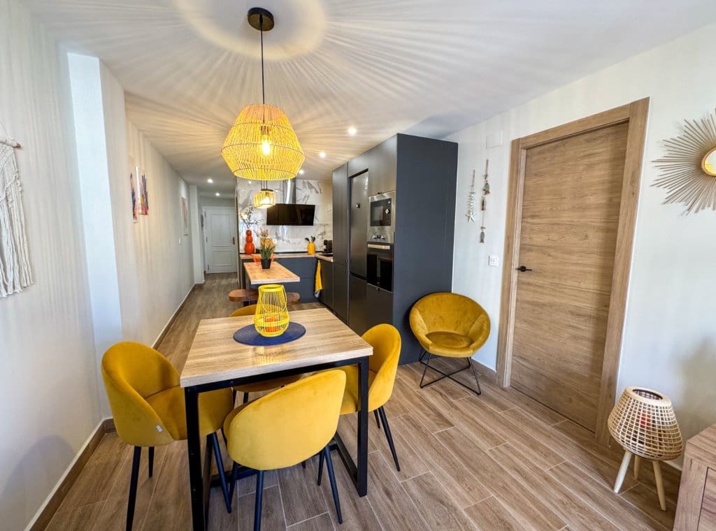 2 soverom Leilighet til leie i Torrevieja - € 875 (Ref: 9200199)