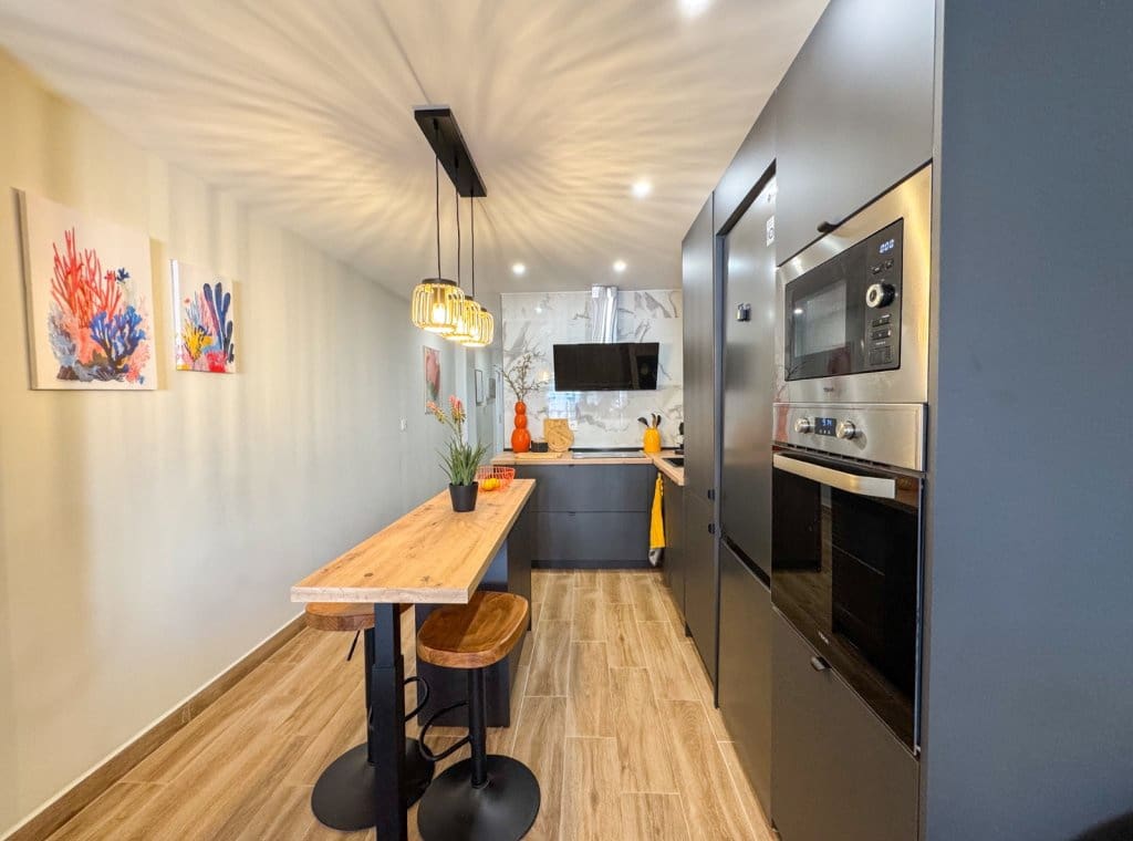 2 soverom Leilighet til leie i Torrevieja - € 875 (Ref: 9200199)