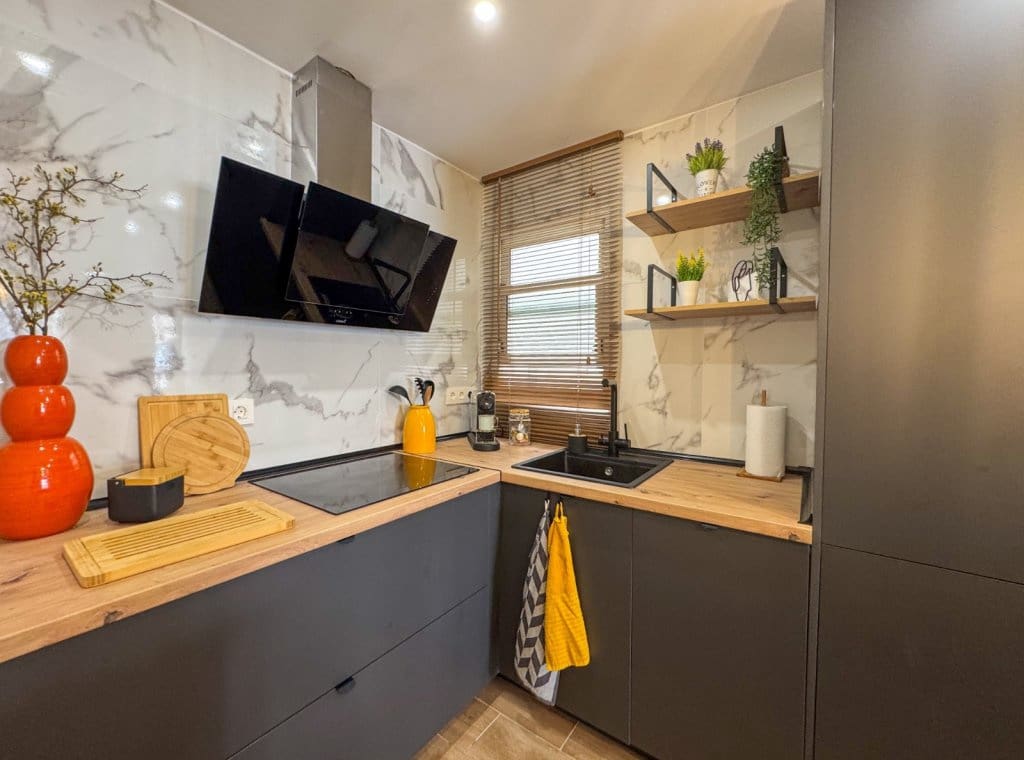 2 soverom Leilighet til leie i Torrevieja - € 875 (Ref: 9200199)