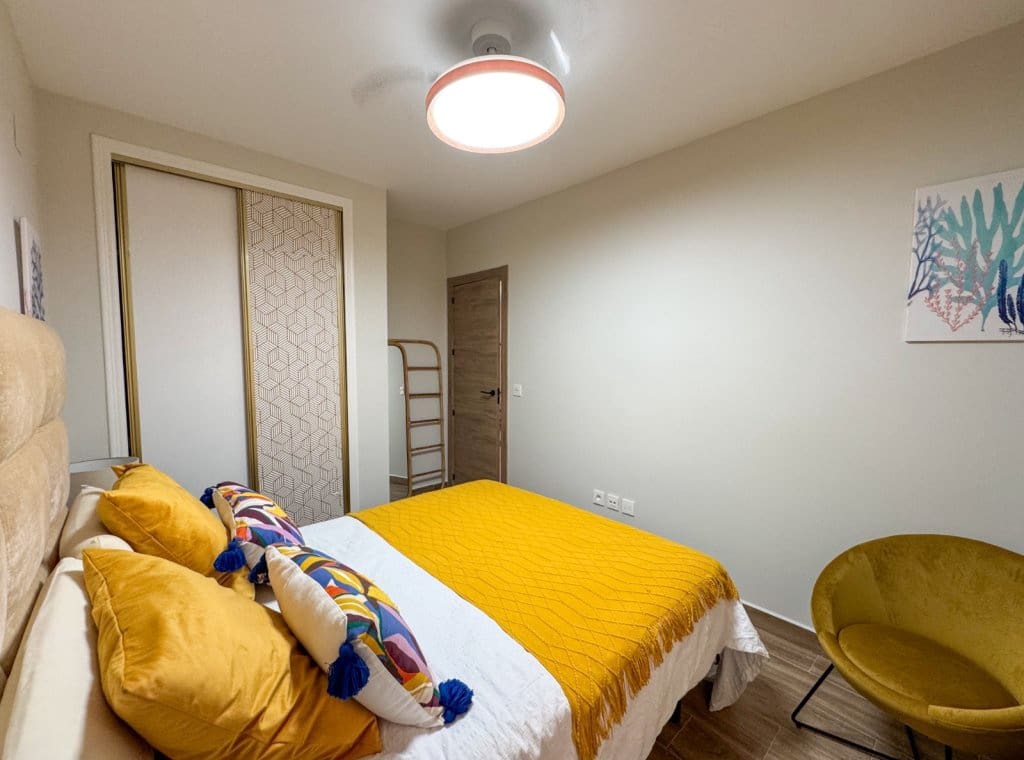 2 soverom Leilighet til leie i Torrevieja - € 875 (Ref: 9200199)