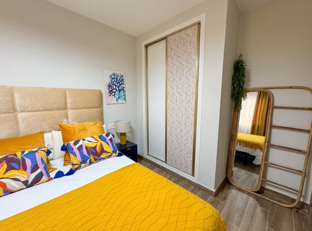 2 soverom Leilighet til leie i Torrevieja - € 875 (Ref: 9200199)