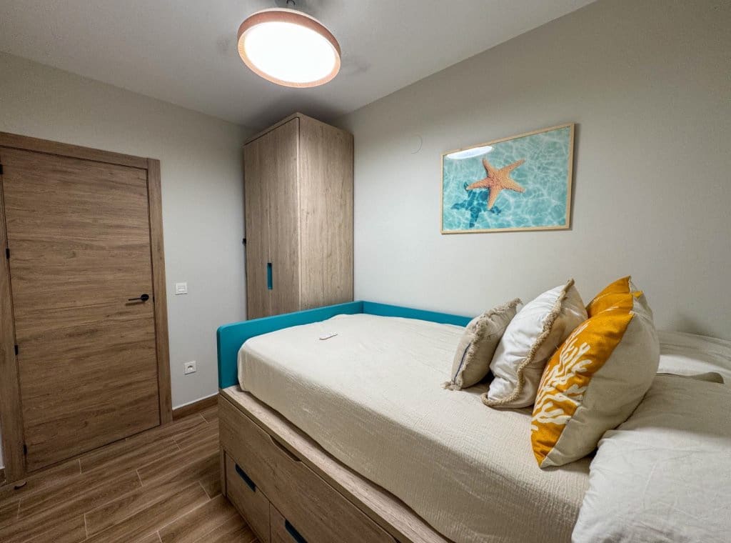 2 soverom Leilighet til leie i Torrevieja - € 875 (Ref: 9200199)