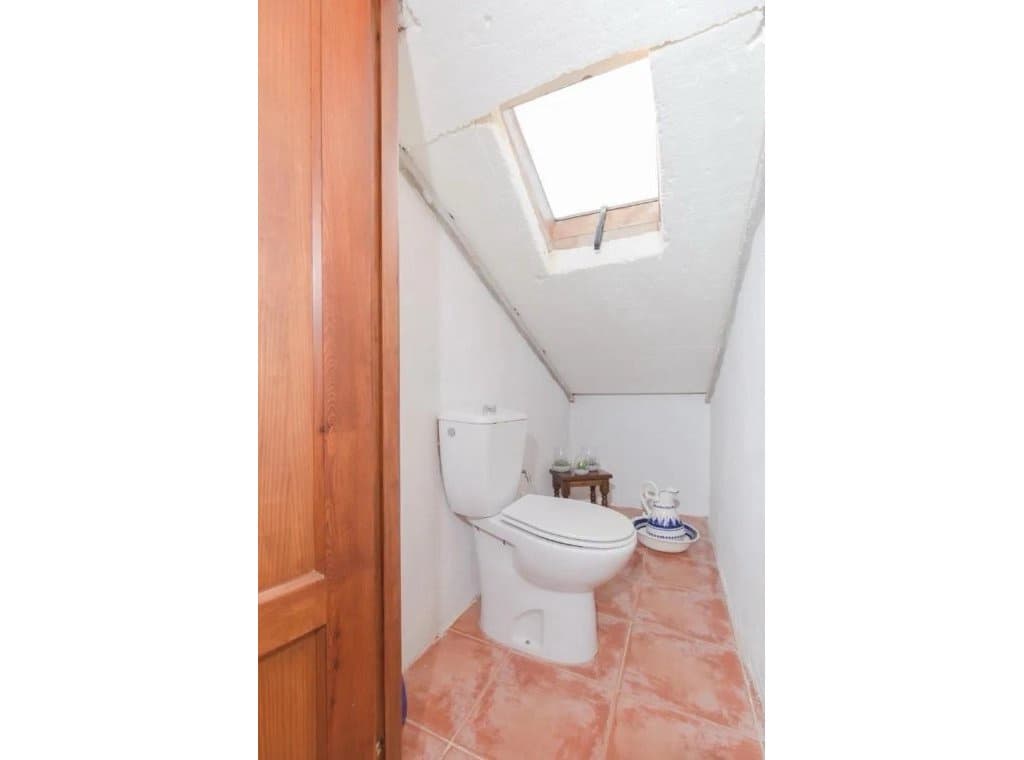 5 bedroom Villa for rent in Torrevieja with pool garage - € 2,600 (Ref: 9202073)