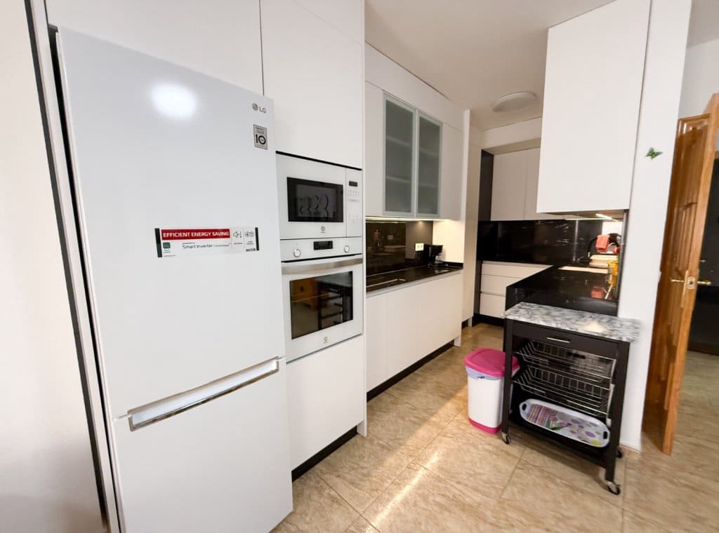 2 makuuhuone Ranta-asunto vuokrattavana paikassa Los Narejos mukana 
autotalli - 600 € (Ref: 9204120)