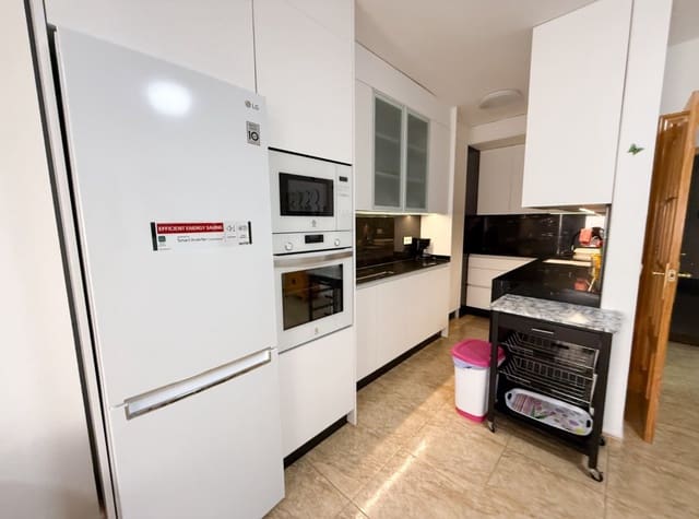 2 makuuhuone Ranta-asunto vuokrattavana paikassa Los Narejos, Los Alcázares mukana 
autotalli - 600 € (Ref: 9204120)