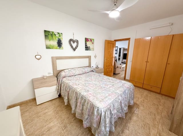 2 makuuhuone Ranta-asunto vuokrattavana paikassa Los Narejos, Los Alcázares mukana 
autotalli - 600 € (Ref: 9204120)