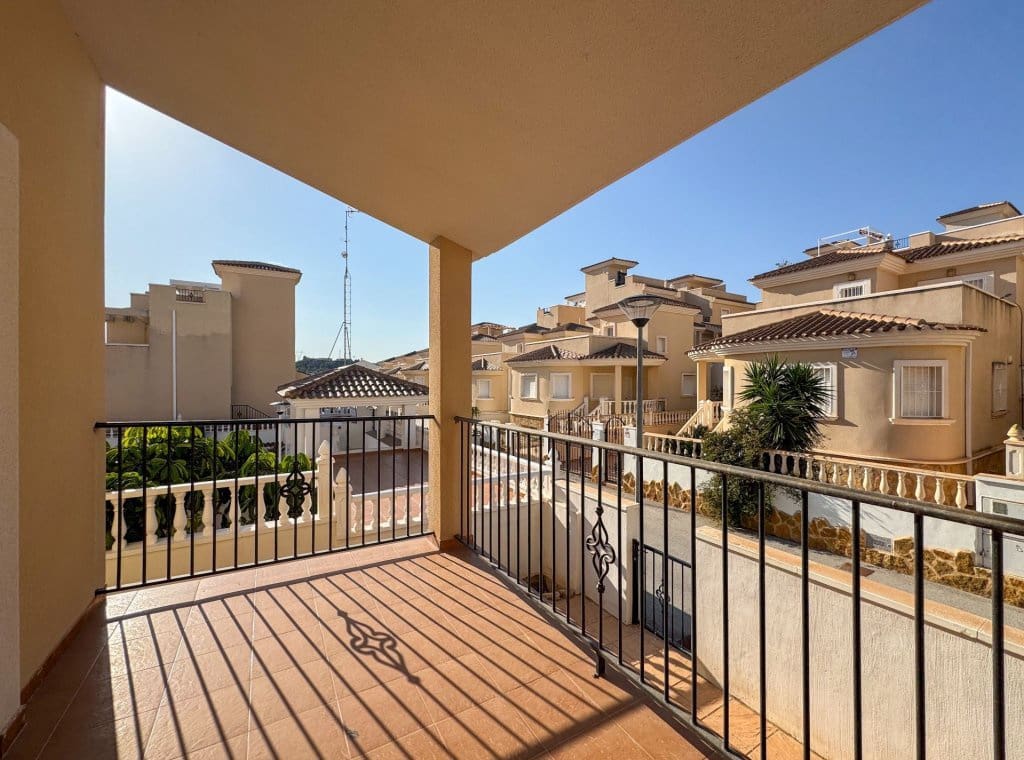 3 soveværelse Lejlighed til leje i San Miguel de Salinas med swimmingpool - € 1.300 (Ref: 9206134)