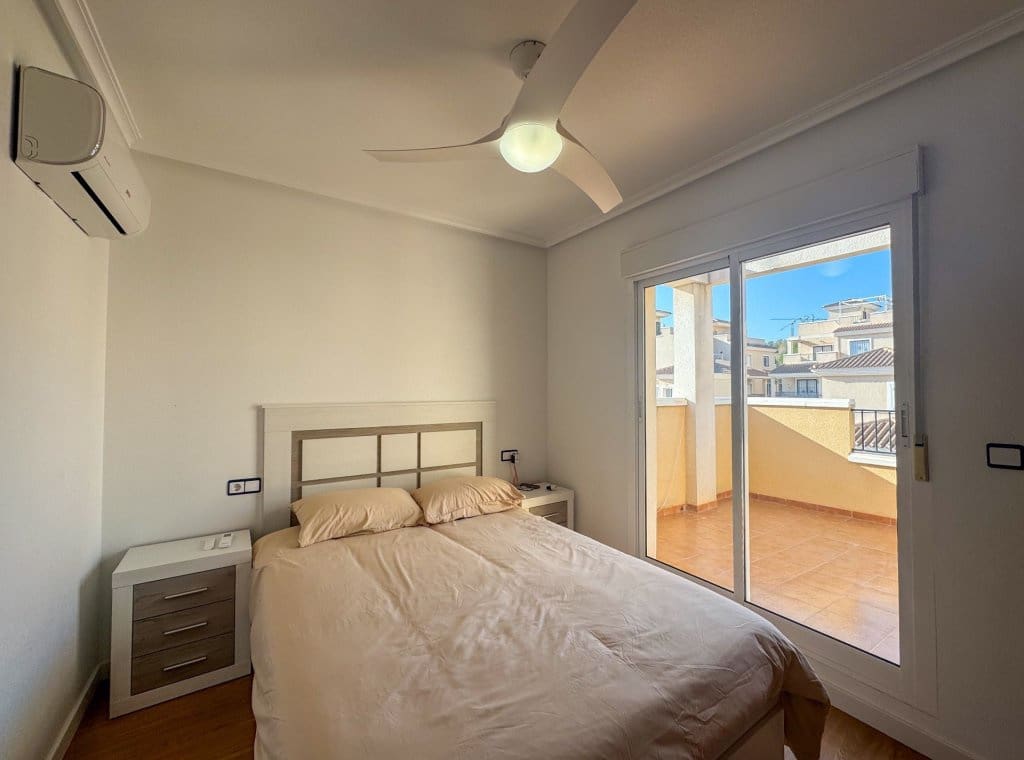3 soveværelse Lejlighed til leje i San Miguel de Salinas med swimmingpool - € 1.300 (Ref: 9206134)
