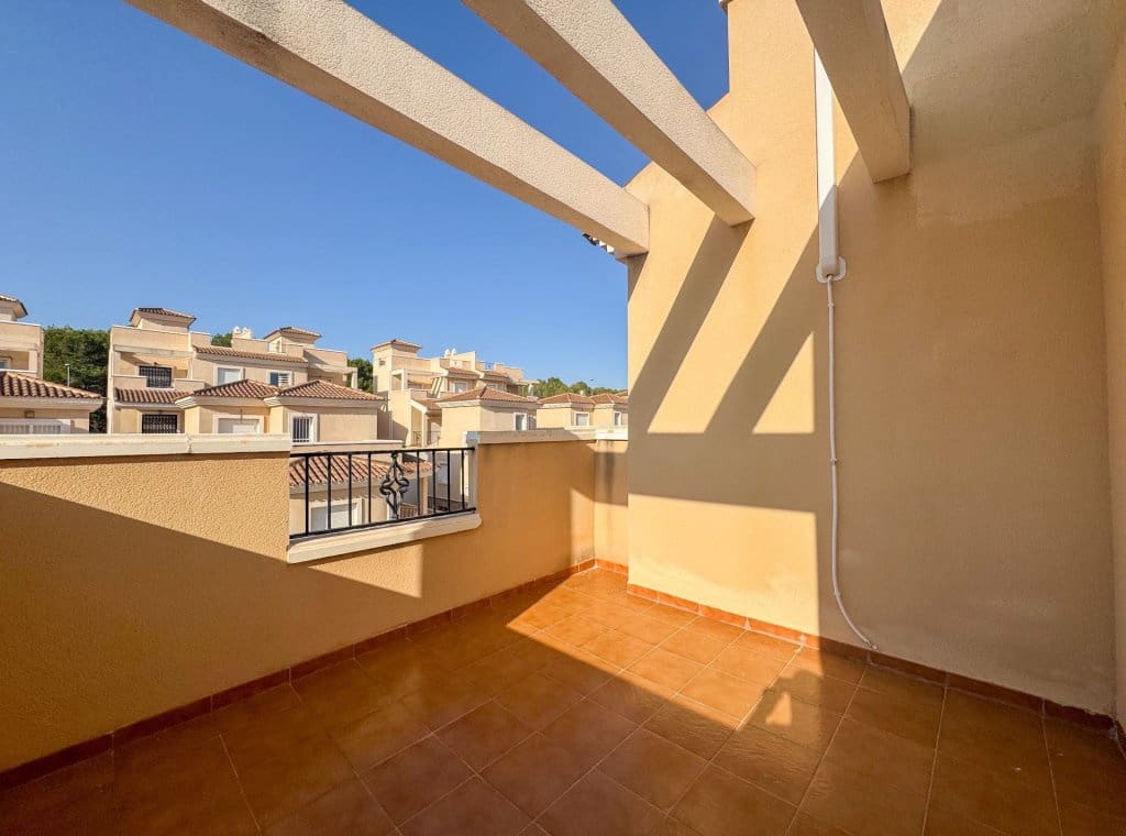 3 soveværelse Lejlighed til leje i San Miguel de Salinas med swimmingpool - € 1.300 (Ref: 9206134)