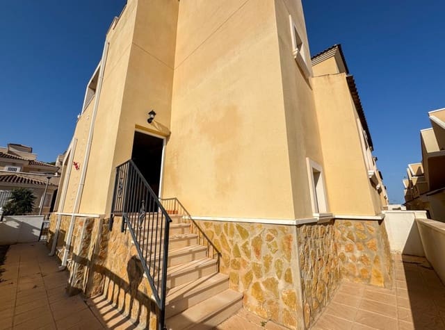 3 soveværelse Lejlighed til leje i San Miguel de Salinas med swimmingpool - € 1.300 (Ref: 9206134)