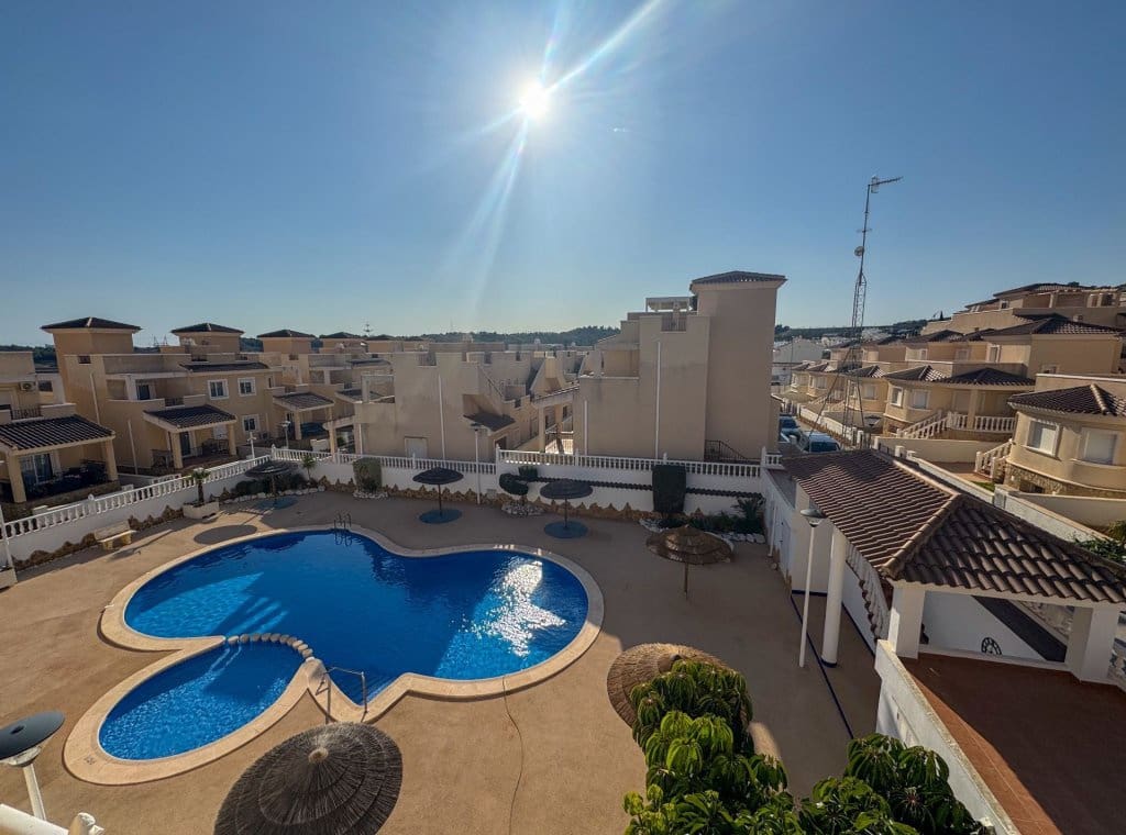 3 soveværelse Lejlighed til leje i San Miguel de Salinas med swimmingpool - € 1.300 (Ref: 9206134)