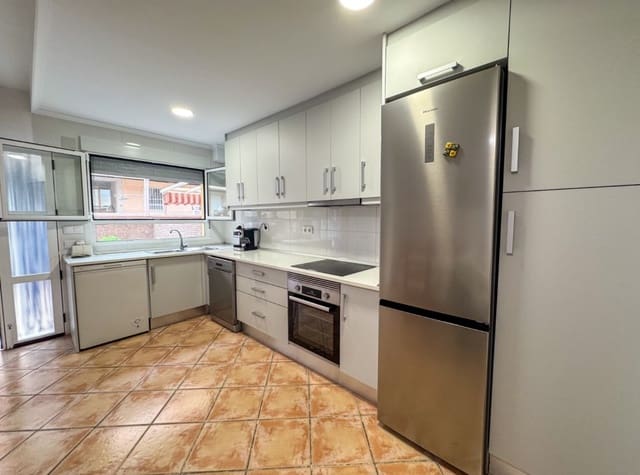 3 soveværelse Bungalow til leje i Gaspar Perelló, Torrevieja - € 600 (Ref: 9209331)